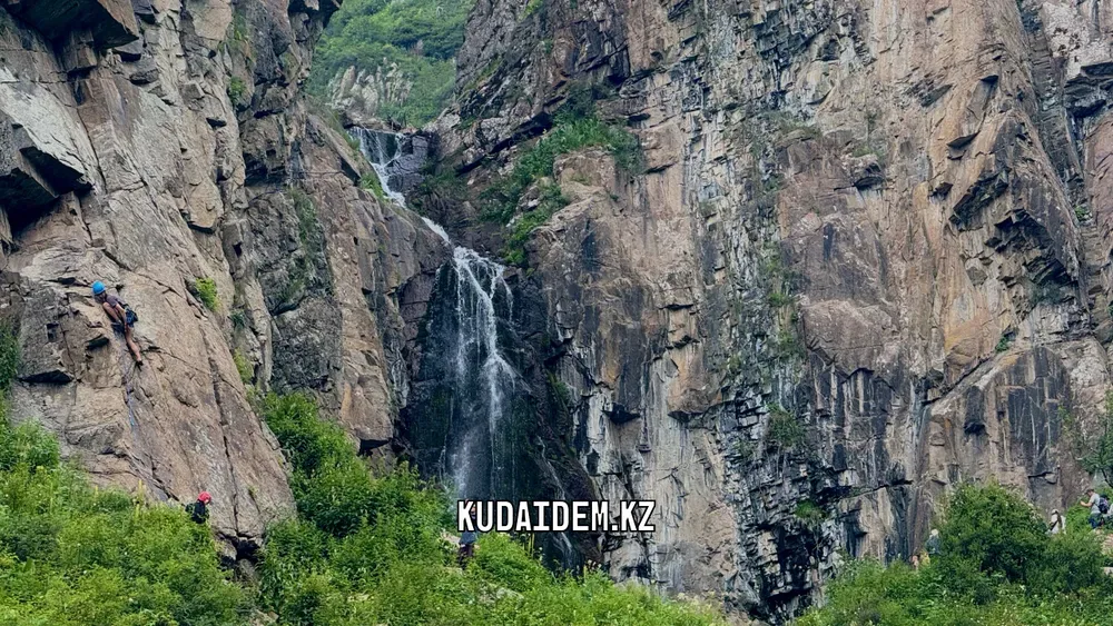 Поход на Бутаковский водопад через Медео